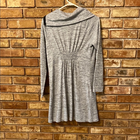 Gray Asymmetrical Neck Long Sleeve Sweater - Picture 7 of 8